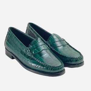 Green Crocodile Pattern Loafers